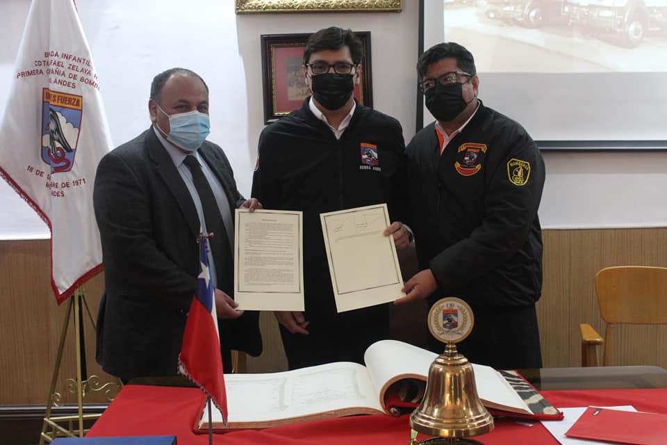 LOS ANDES: Primera Compañía de Bomberos Bomba Andes conmemora 137 años de la firma de su constitución 1 LOS ANDES: Primera Compañía de Bomberos Bomba Andes conmemora 137 años de la firma de su constitución