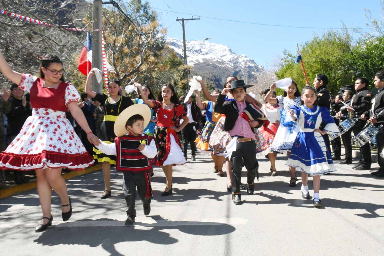 LOS ANDES: Municipio andino festejó a Río Blanco en su aniversario 150 2 LOS ANDES: Municipio andino festejó a Río Blanco en su aniversario 150