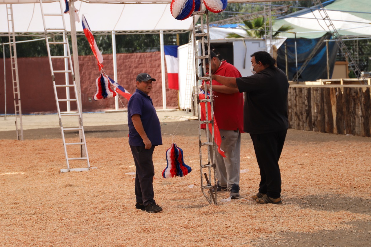 LOS ANDES: Hoy se inauguran fondas y ramadas de la Gran Fiesta del Guatón Loyola 1 LOS ANDES: Hoy se inauguran fondas y ramadas de la Gran Fiesta del Guatón Loyola