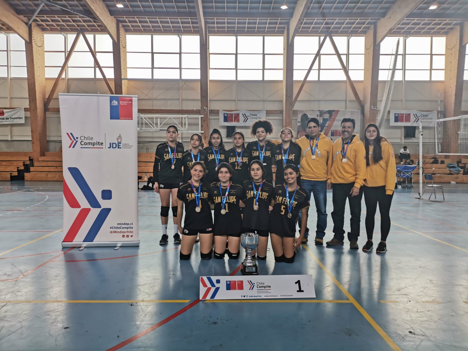 SAN FELIPE: San Felipe se llevó los títulos regionales escolares sub 14 de voleibol 1 SAN FELIPE: San Felipe se llevó los títulos regionales escolares sub 14 de voleibol