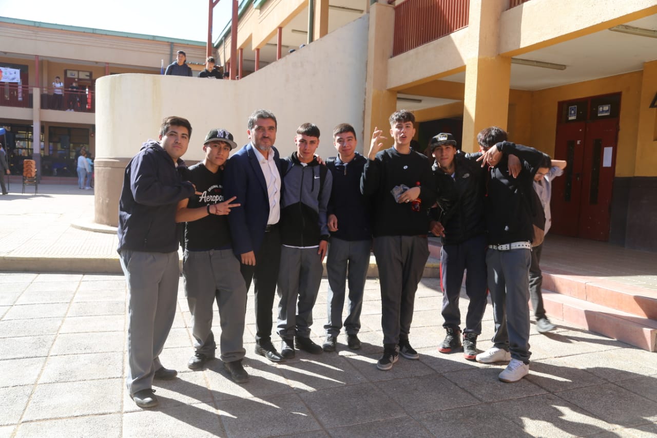 SAN ESTEBAN: Con enfoque en potenciar a la educación pública, se dio el inicio oficial del Año Escolar 2023 en San Esteban 1 SAN ESTEBAN: Con enfoque en potenciar a la educación pública, se dio el inicio oficial del Año Escolar 2023 en San Esteban