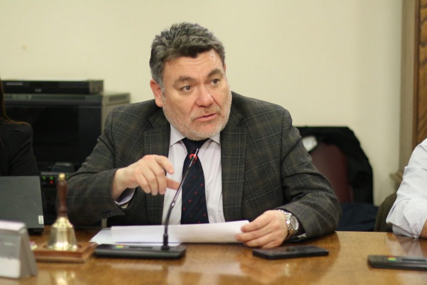 ACONCAGUA: [VIDEO] “Una burla”: diputado Nelson Venegas tras anuncio de compensación de $40 mil pesos ofrecidos por Chilquinta a afectados por cortes de luz