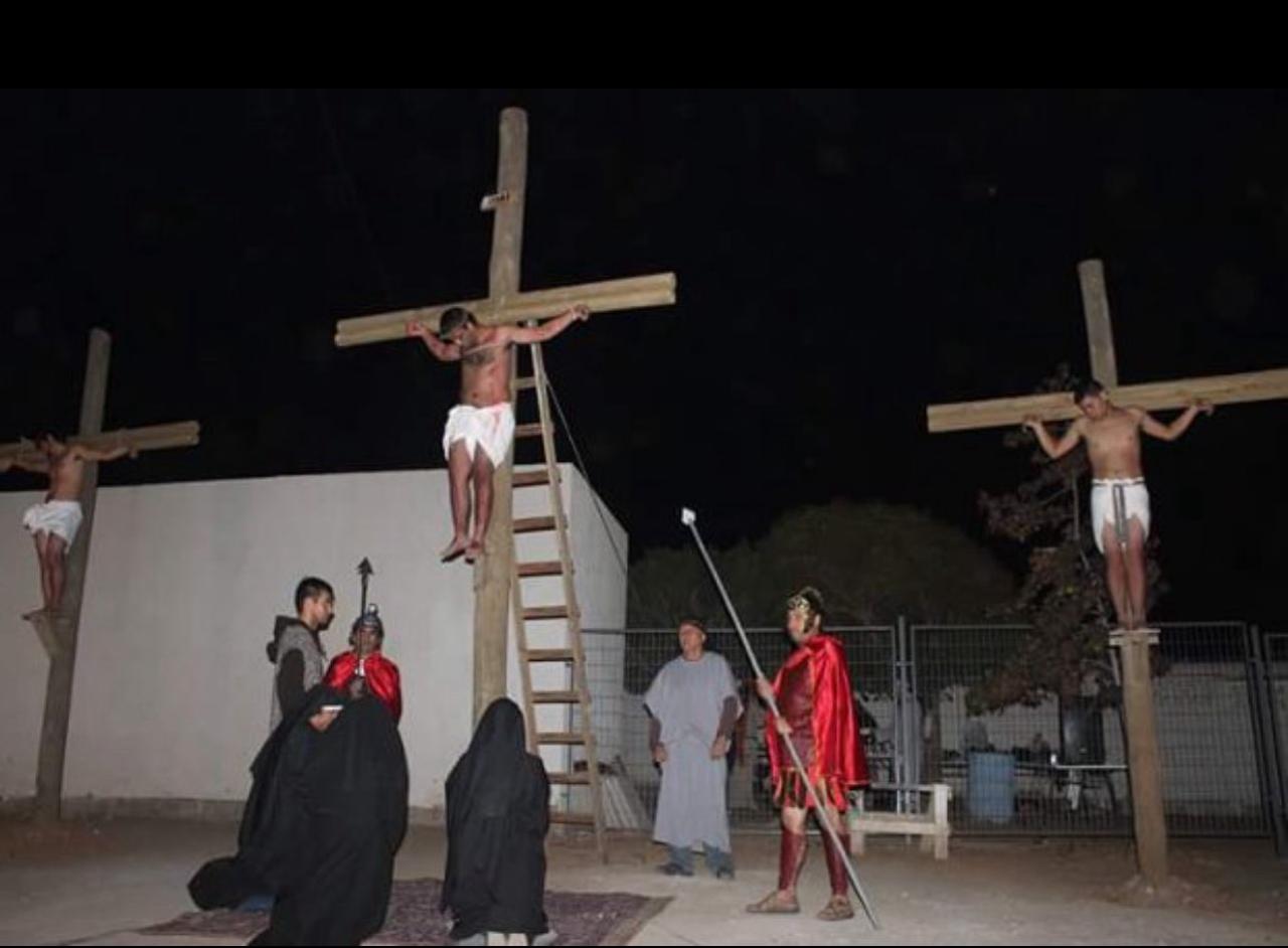 REPORTAJE: Entre la cruz, los cargos y los contratos: el evangelio según Mario Fuentes Romero 2 REPORTAJE: Entre la cruz, los cargos y los contratos: el evangelio según Mario Fuentes Romero