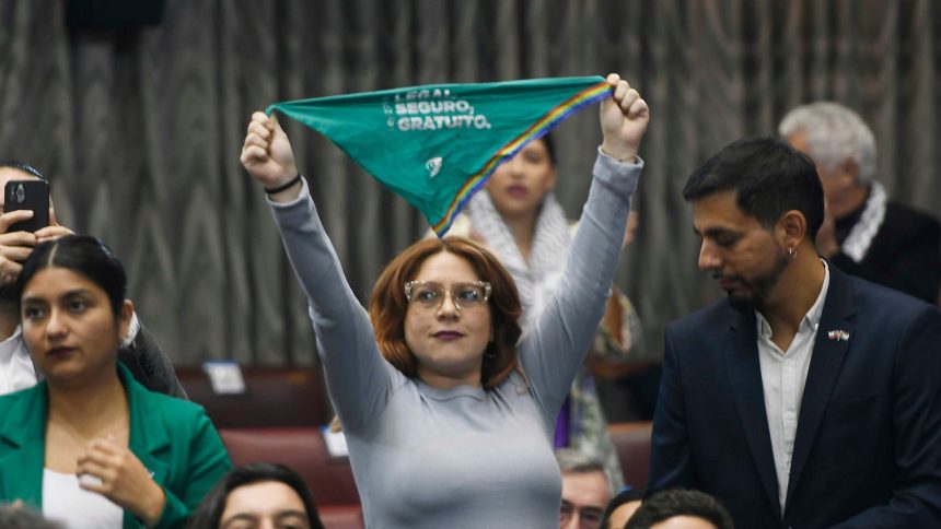 distrito 6: “La sociedad ya está lista, falta el Congreso”: Diputada Bello sobre proyecto de aborto