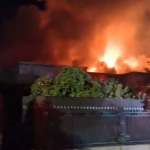 LOS ANDES: [VIDEO] Violento siniestro obliga a decretar segunda alarma de incendio en vivienda de Los Andes