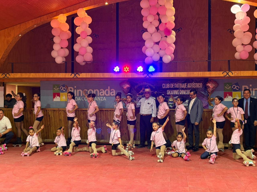RINCONADA: Gala de cierre marcó el término de la temporada 2025 del taller municipal “Skating Rinconada”