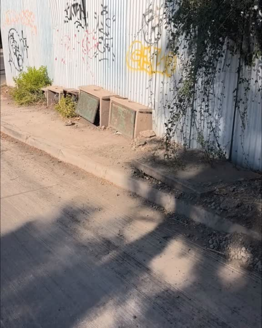  SAN ESTEBAN: Quedaron en “tierra de nadie”: familias de San Esteban denuncian millonario problema por medidores instalados en la calle