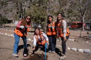 LOS ANDES: En el marco del Mes de la Mujer, Codelco Andina realizó una actividad para destacar el rol que cumplen trabajadoras de la división y de empresas colaboradoras en distintos espacios de la industria minera.