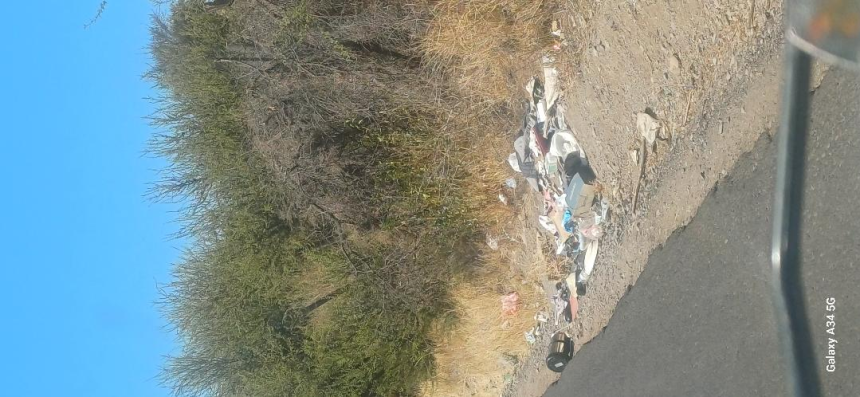 SAN ESTEBAN: Denuncian microbasural en callejón Los Olmos de San Esteban; acusan que a diario van a botar basura