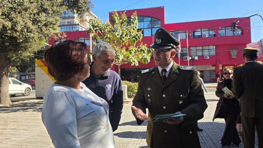 SAN FELIPE: Carabineros realizó “Expo Preventiva 2026” en Plaza de Armas para informar sobre postulaciones y prevención