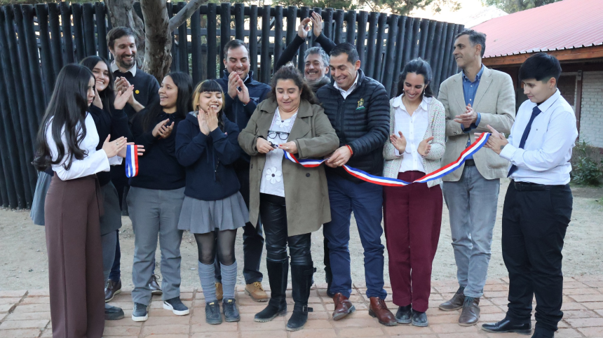 PANQUEHUE: Inauguran remodelado patio del Liceo Bicentenario Colegio Panquehue con enfoque inclusivo y natural