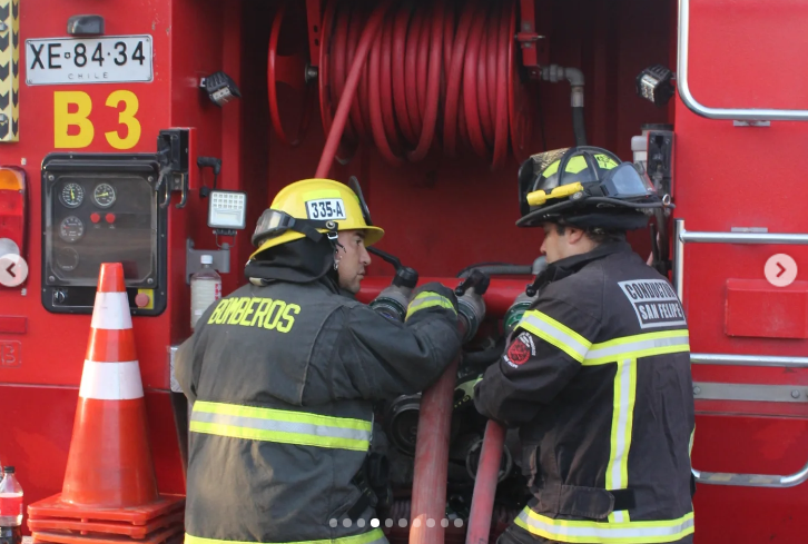 SAN FELIPE: Incendio moviliza a Bomberos en sector Parrasía