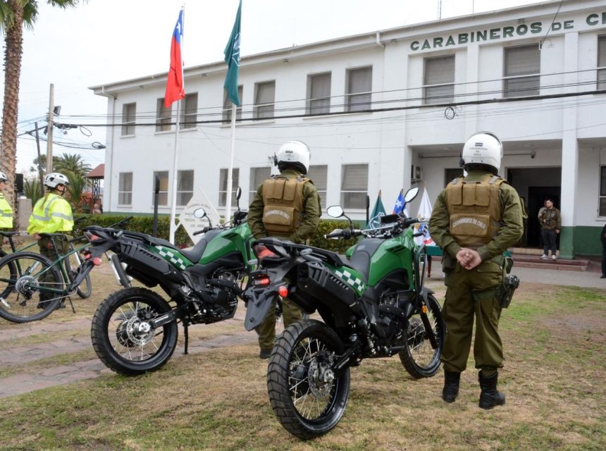 LOS ANDES: Los Andes refuerza la labor preventiva de Carabineros con la entrega de nuevos vehículos policiales