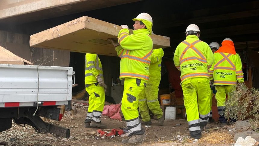 LOS ANDES: Trabajo preventivo permitió erradicar rucos en el Puente David García para resguardar la seguridad de las personas