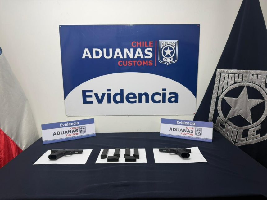 LOS ANDES: Aduanas detecta armas y cargadores ocultos en bus internacional durante fiscalización en Los Libertadores