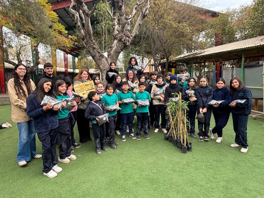 CALLE LARGA: Cuatro establecimientos educacionales de Calle Larga se suman al programa Sello Alianza Ambiental 5 CALLE LARGA: Cuatro establecimientos educacionales de Calle Larga se suman al programa Sello Alianza Ambiental