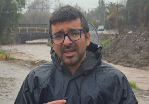 LLAY LLAY: [VIDEO] Alcalde solicita suspensión de clases para este martes por efectos del sistema frontal