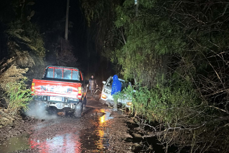 LOS ANDES: Vehículo estuvo a punto de desbarrancarse en el callejón Las Patentes durante el temporal