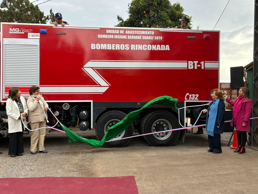 RINCONADA: Bomberos de Rinconada recibe oficialmente nuevo camión aljibe de gran caudal para fortalecer respuesta ante emergencias