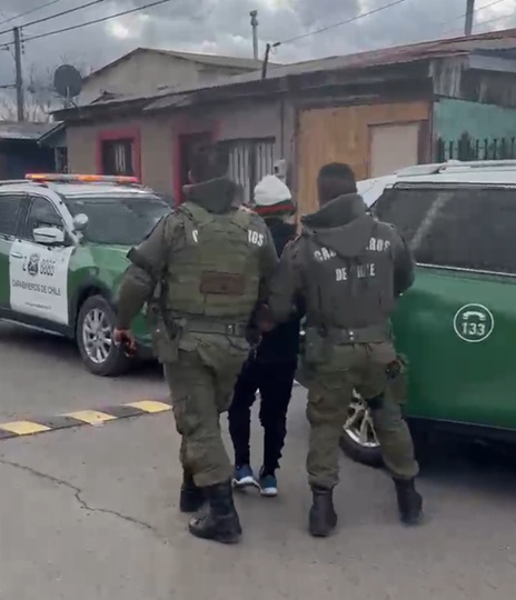 LLAY LLAY: Sección Centauro captura a dos prófugos de la justicia en menos de una hora durante operativo preventivo