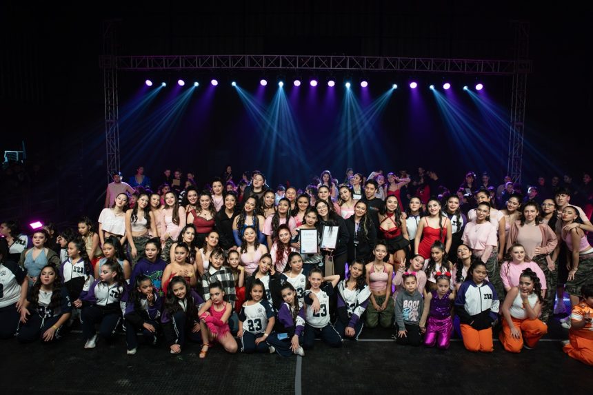 LOS ANDES: [VIDEO] La danza se tomó la ciudad: encuentro ESENCIA reunió a más de 500 bailarines y a más de mil asistentes