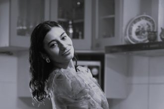 LLAY LLAY: Cantante del Valle de Aconcagua representa a Chile en residencia artística entre Chile y España