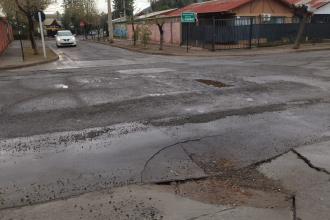 LOS ANDES: Hundimiento de calzada preocupa a vecinos de calle Héctor Humeres con Marcela Paz en Los Andes