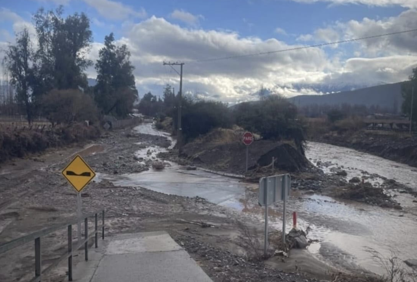 SANTA MARÍA: Así quedó el sector Miraflores tras el desborde del estero El Cobre