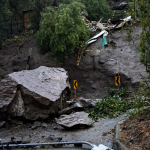 PUTAENDO: Aluvión y desprendimiento de enormes rocas destruyen vivienda en cerro El Llano: menor resultó lesionado