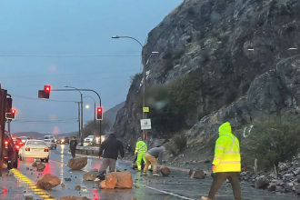 SAN FELIPE: Caída de rocas complica el ingreso a San Felipe en el sector Puente El Rey