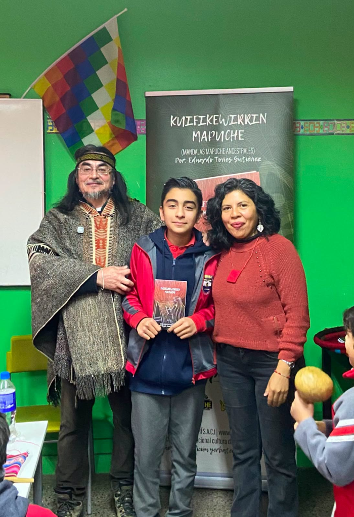 LOS ANDES: Escuela Ferroviaria celebró 82 años de historia con el lanzamiento de un libro sobre la cultura mapuche 2 LOS ANDES: Escuela Ferroviaria celebró 82 años de historia con el lanzamiento de un libro sobre la cultura mapuche