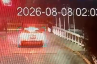 SAN FELIPE: [VIDEO] Inspectores municipales de San Felipe evitaron trágico desenlace tras auxiliar a mujer en Puente El Rey