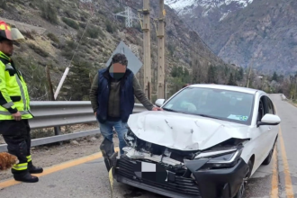 LOS ANDES: Bomberos concurrió a emergencia por colisión de dos vehículos en sector Río Blanco–Saladillo