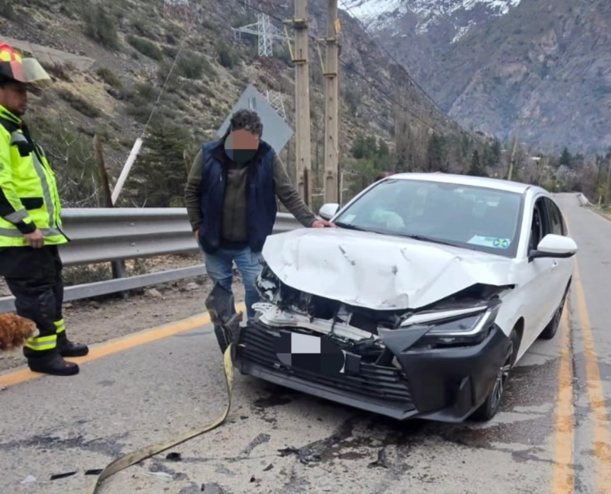 LOS ANDES: Bomberos concurrió a emergencia por colisión de dos vehículos en sector Río Blanco–Saladillo