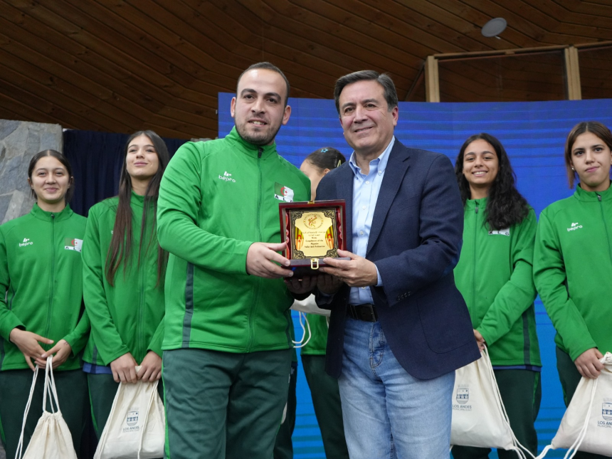 LOS ANDES: Los Andes realizó emotivo recibimiento a delegaciones participantes del Mundial de Voleibol Femenino Sub-17