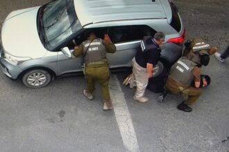 LOS ANDES: Seguridad Pública y Carabineros logran detener a sujeto acusado de robo de accesorios de vehículos
