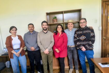 CATEMU: CORE Maricel Martínez y concejal Guillermo Vásquez se reúnen con Seremi de Salud de Aconcagua por episodios de malos olores en Catemu