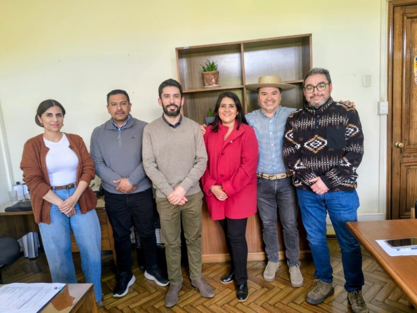 CATEMU: CORE Maricel Martínez y concejal Guillermo Vásquez se reúnen con Seremi de Salud de Aconcagua por episodios de malos olores en Catemu