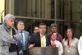 LLAYLLAY:Vecinos de Las Vegas llegan al Congreso para exigir solución al peaje que los obliga a salir de la comuna para regresar a sus hogares.