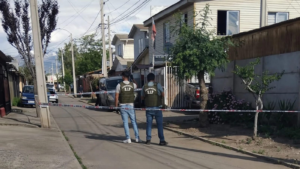 SAN FELIPE: Desconocido dispara al menos 18 veces contra una camioneta y huye en motocicleta en Curimón