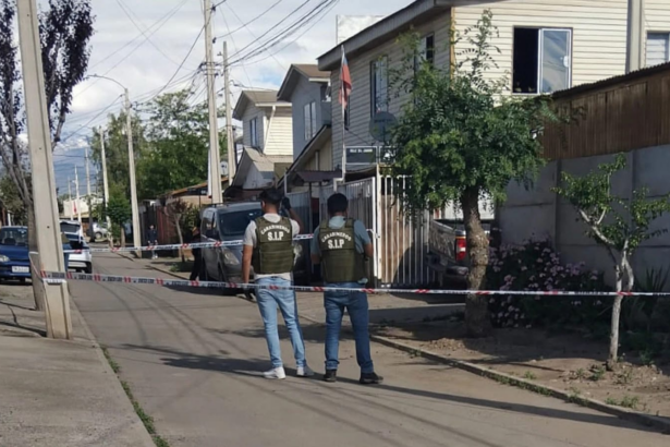 SAN FELIPE: Desconocido dispara al menos 18 veces contra una camioneta y huye en motocicleta en Curimón