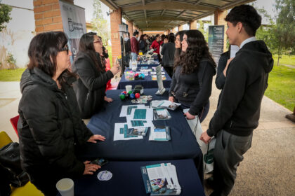 SAN FELIPE: Cerca de 900 estudiantes participaron en feria universitaria de la UV y conocieron más de 40 carreras