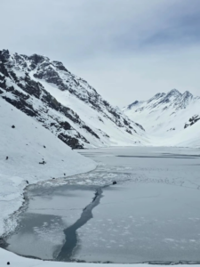 LOS ANDES:Hoy se reanuda búsqueda del cuerpo de excursionista fallecido en avalancha en Laguna del Inca.