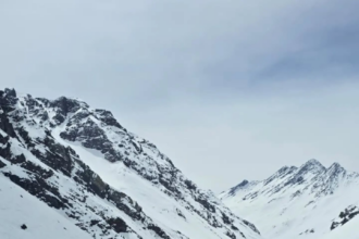 LOS ANDES:Hoy se reanuda búsqueda del cuerpo de excursionista fallecido en avalancha en Laguna del Inca.