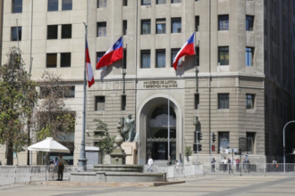 NACIONAL: Ministerio de Justicia suspende rebajas de condenas tras polémica por beneficios a condenados por delitos sexuales contra menores.