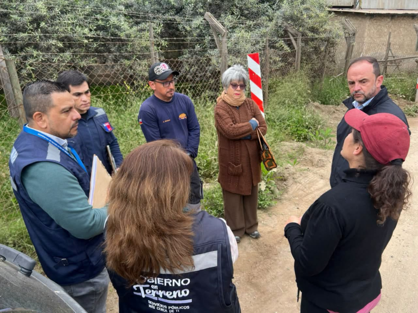 CATEMU: Autoridades se reúnen en Los Corrales para evaluar medidas tras emergencia química.