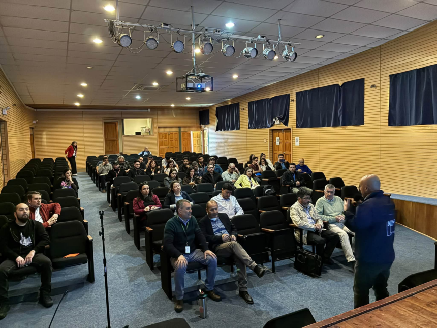LOS ANDES: Funcionarios municipales de la provincia se capacitan para mejorar la gestión de proyectos de inversión pública.